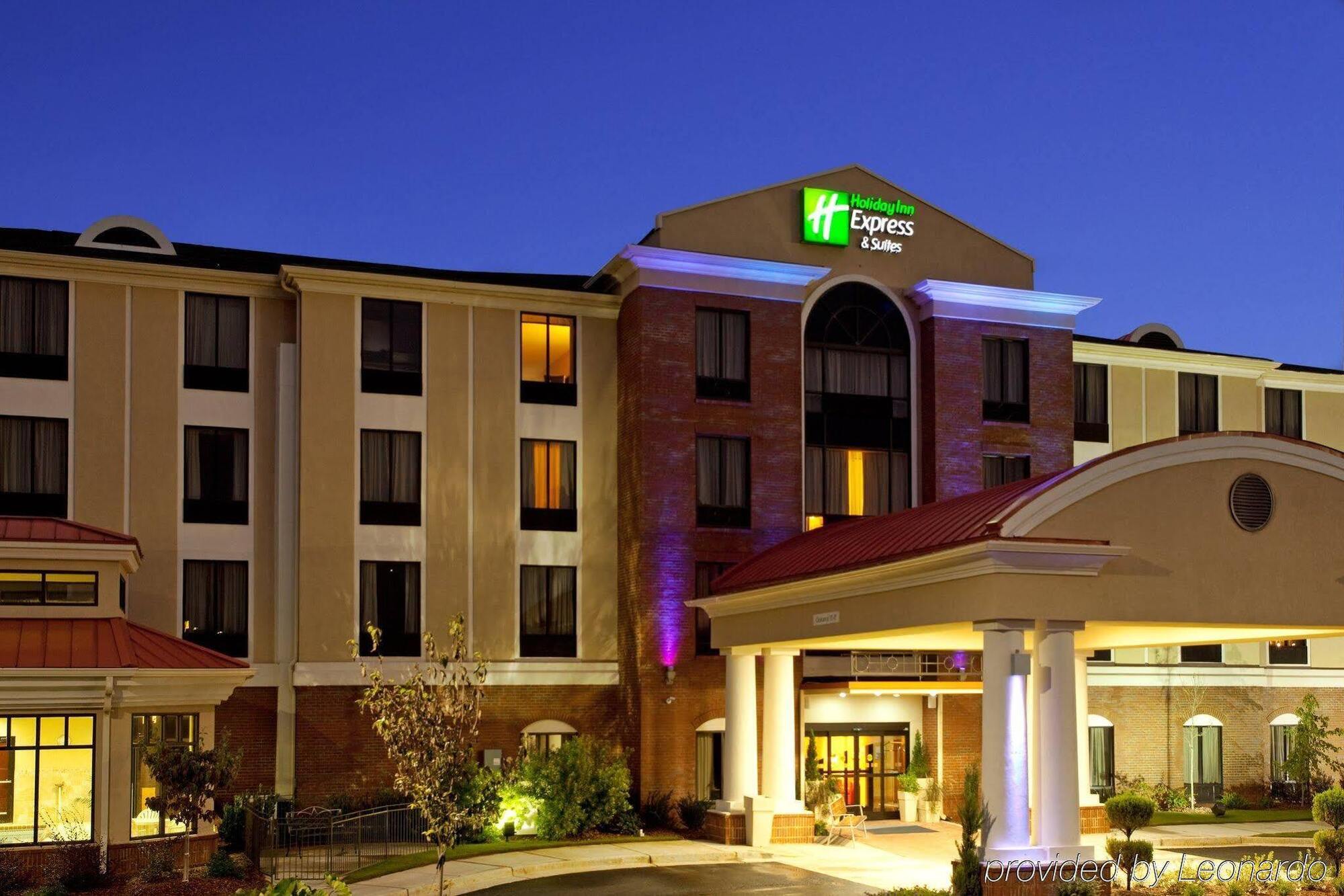 Holiday Inn Express Hotel & Suites Lavonia, An Ihg Hotel Exterior photo